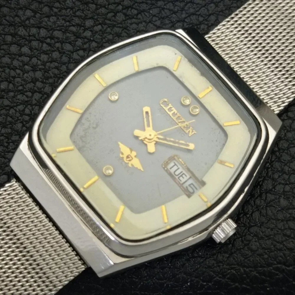 Vintage 1971 Citizen Automatic Mens Silver Watch W/daydate & Gold accents